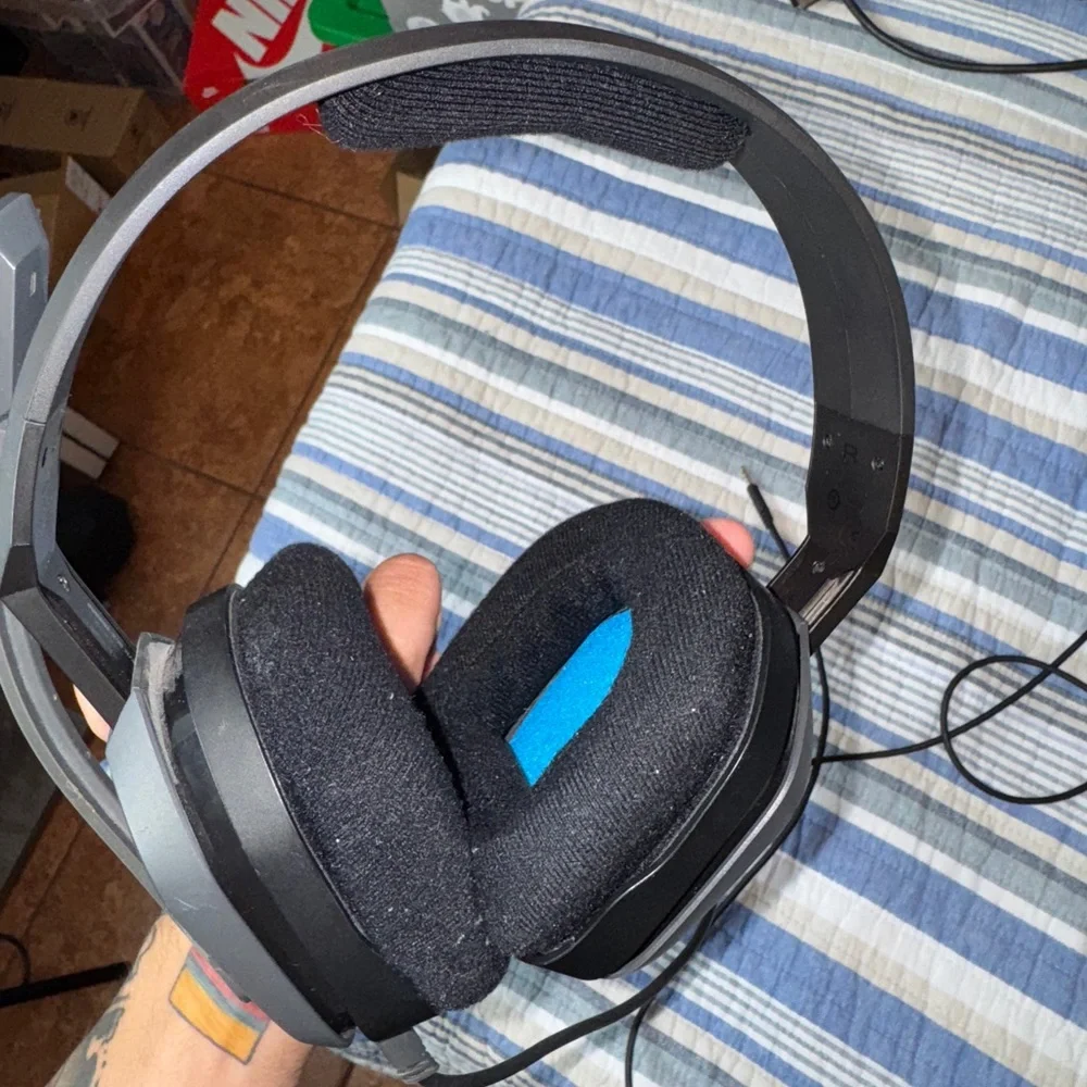 Astr Black and Blue Gaming Headset